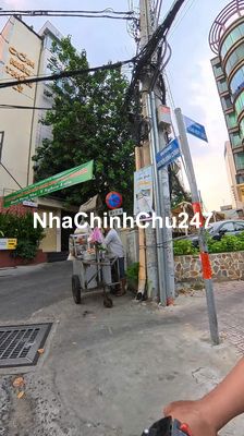 Mặt tiền Nguyễn Đình Chính, 95m² / 11,5 Tỷ.