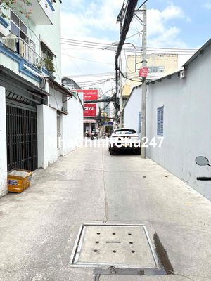 Gởi Phí 2%..Chính chủ bán nhà đẹp vào ở ngay, hẻm 4m..Trệt lầu 3 p.ngủ