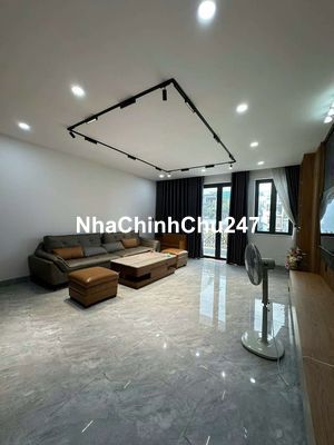Nhà mặt tiền mới xây 5PN 7WC nở hậu có sổ hồng chính chủ