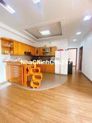 chính chủ cần bán TT Đường Láng 85m , sân rộng để xe, oto chân cầu th