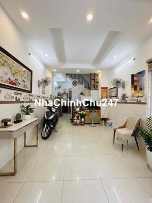Siêu phẩm Tên Lửa giá đầu tư - Nhà 4 tầng BTCT - Ô tô đỗ cửa 5.x tỷ