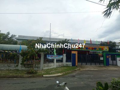 Chủ gởi bán nhà cấp 4/ và 2 lô đất. Đối diện trường mầm non Gần cảng