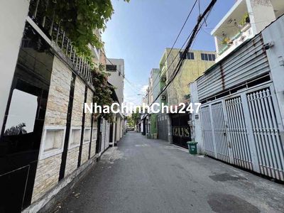 Chính chủ bán đát hẻm 496 Dương Quảng Hàm P6, dt 5.2x12m. gần bờ kè