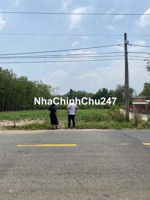 Chính chủ bán gấp lô đất 1300m2   Mặt tiền ĐH722  giá 900triệu