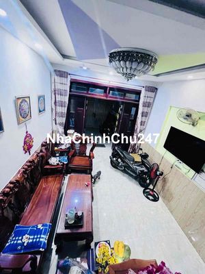 CHÍNH CHỦ BÁN GẤP NHÀ 3 TẦNG 60M2, CV LÀNG HOA. CHỈ 6,6TY