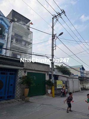 chủ gửi bán nhà TL 40 hẻm 8 m thông quận 12 cách ngã 4 ga 2km