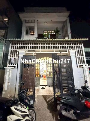 chủ gấp bán nhà xây 2 căn riêng biệt giá rẻ 