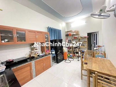 CHỦ CẦN BÁN GẤP NHÀ 2 TẦNG LÔ GÓC 2 MẶT TIỀN. Hẻm xe hơi,  DT 69 m2.