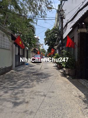 Chủ bán gấp nhà hẻm xe hơi gần Học viện Cán Bộ, DT 70m, P24 Bình Thạnh