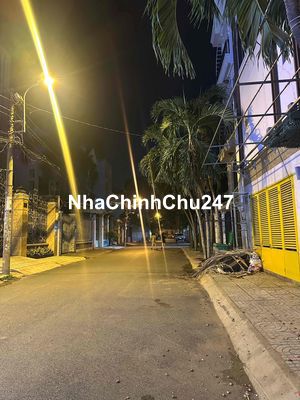 Hiếm, chính chủ bán nhà hẻm xe tải tránh Nguyễn Văn Khối, CV Làng Hoa