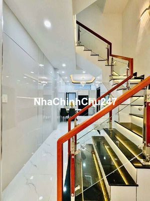 CHỦ GẤP BÁN GIẢM 700 TR  - NHÀ 2 MẶT HẺM XE Ô TÔ ĐỖ CỬA - GÒ VẤP 8.9TY