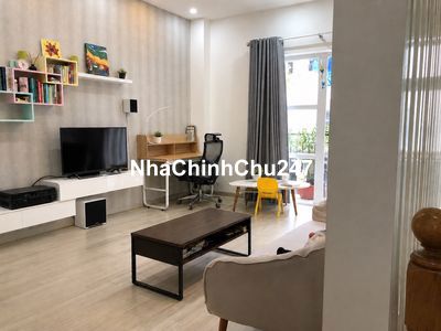 Chính chủ bán nhà phố Park Riverside 5x15m hướng ĐN, full nội thất