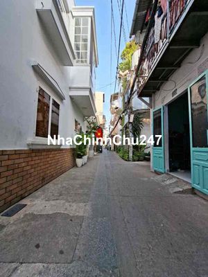 CHỦ NGỘP BANK BÁN GẤP! Nhà 4 tầng sát Phạm Văn Đồng chỉ 5.1 tỷ còn thư