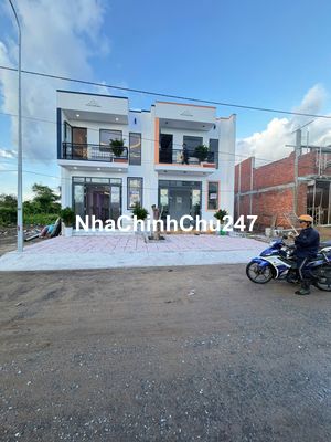 Nhà trệt lửng chính chủ mới hoàn thiện Kdc Đông Phú hỗ trợ vay v