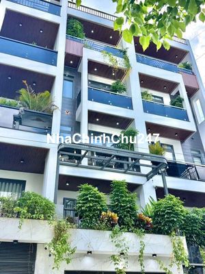 Nhà phố sang kèm thêm sân vừon quá đẹp cô chú anh chị ạ