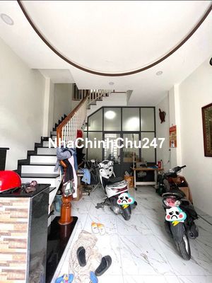 5,5 tỷ ,3 tầng ,4PN,HẺM XE HƠI VÀO NHÀ,SỔ HỒNG CHINBS CHỦ