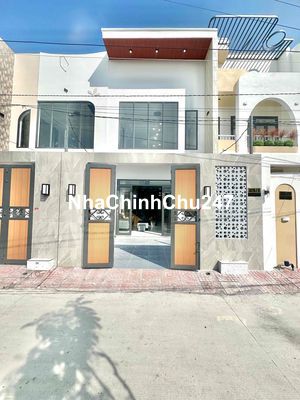 Chủ Ngộp Bán Gấp Căn Nhà Gần KCN , Cách Chợ Bình Chánh 5km 100m2 2T450